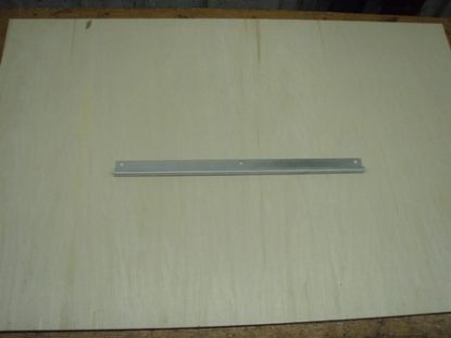 M20-02 REAR EDGE PROTECTOR