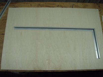 M26-02 SIDE PANEL EDGE PROTECTOR (L)